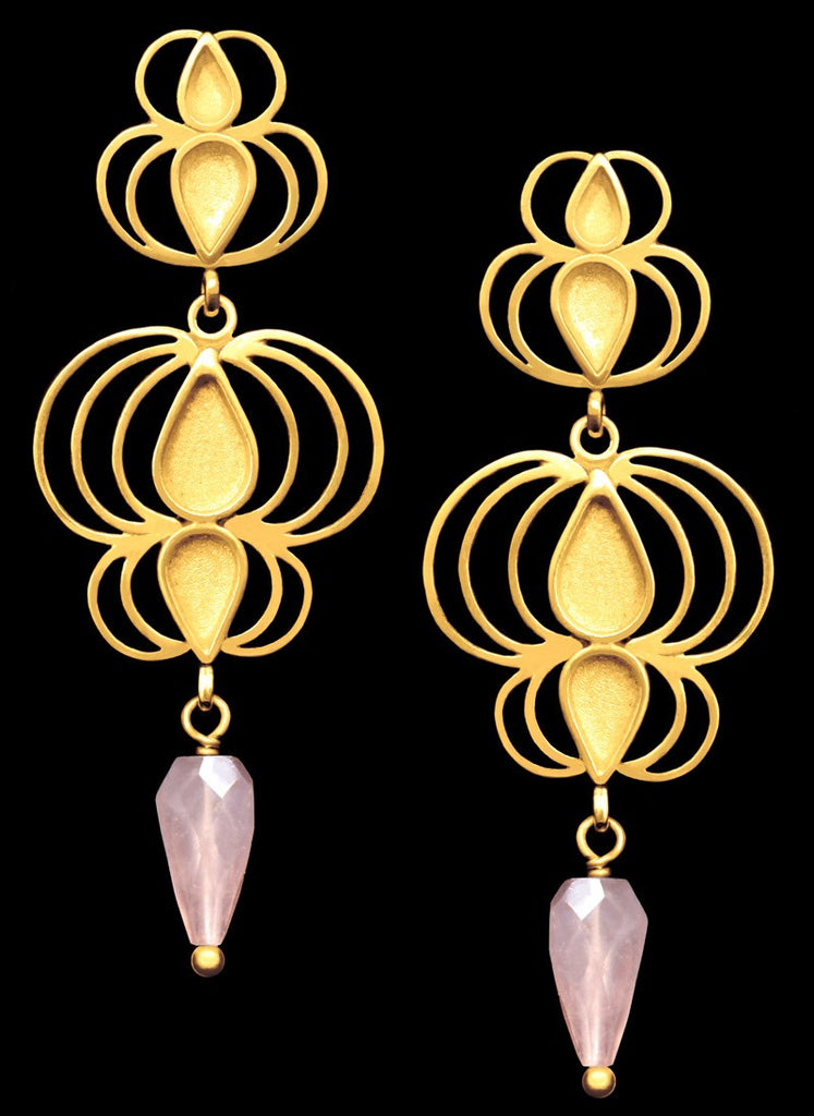 Brinco Prata com banho de Ouro Fosco Quartzo Rosa Intense
