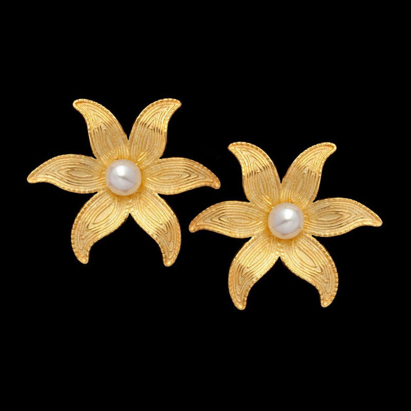 Brinco de Prata com banho de Ouro Daisy